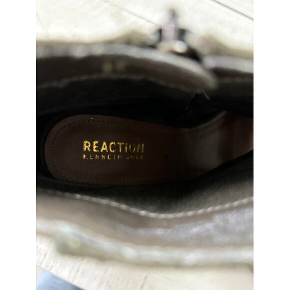 Reaction by Kenneth Cole Olive Green Suede Fringe Peep Toe Booties 10 - Picture 4 of 5